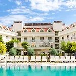 Golden Sunset Hotel&spa فندق